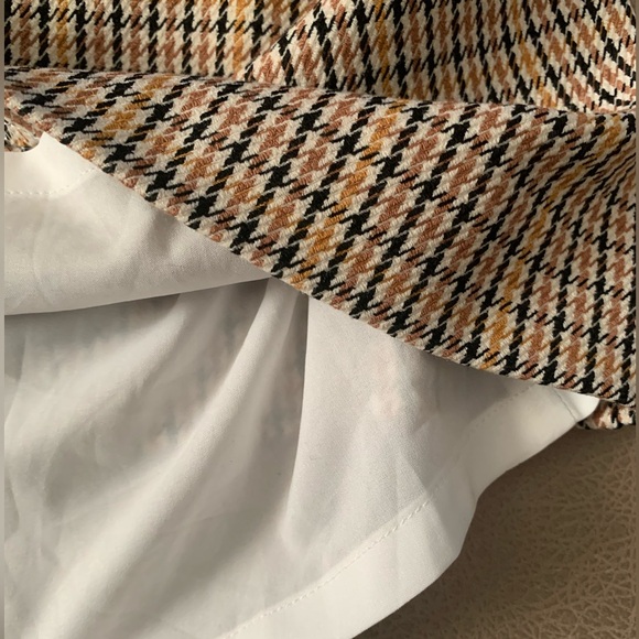 Express Houndstooth Patterned Lined Mini Skirt - Size 6 - Picture 5 of 6